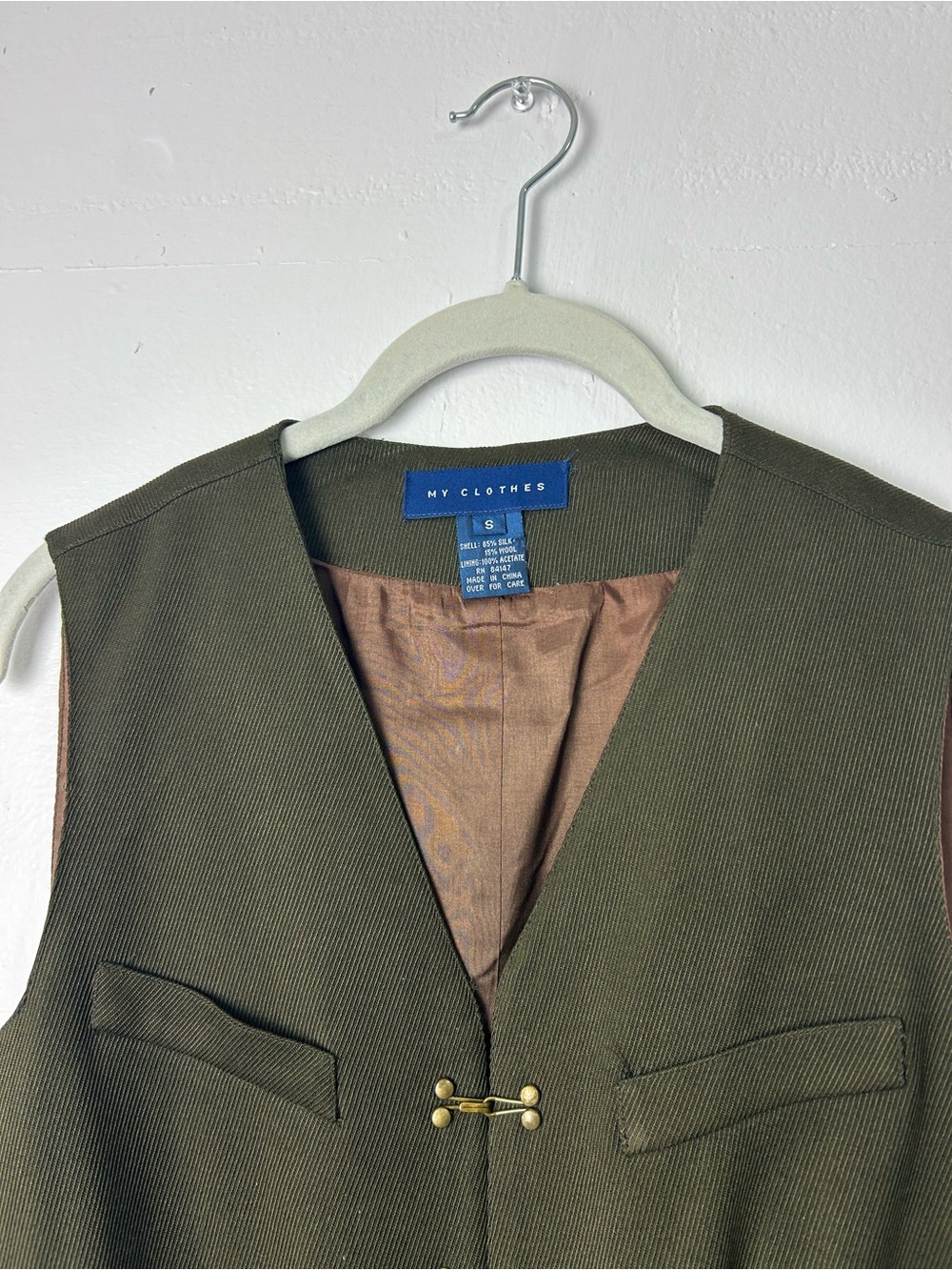 My Clothes Vtg Silk Vest Green Size S Quite luxury Old Money capsule staple - Picture 5 of 13